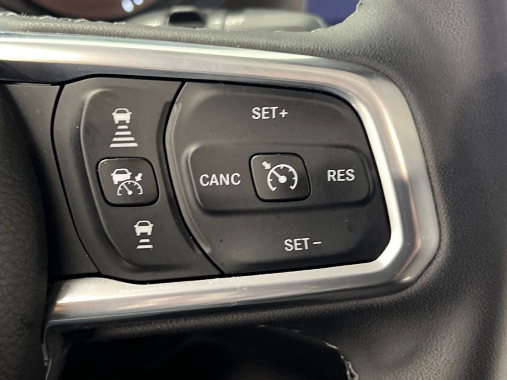 Used 2025 Jeep Wrangler Sahara 4xe image 38