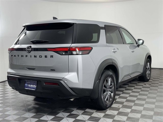 Used 2025 Nissan Pathfinder S image 10