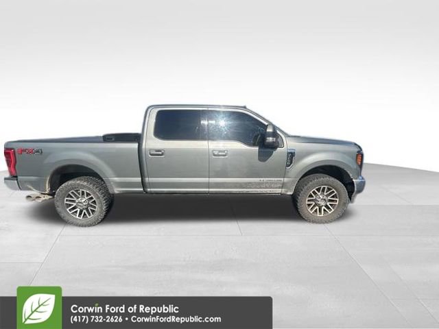 Used 2019 Ford F250 Lariat w/ Lariat Ultimate Package image 3