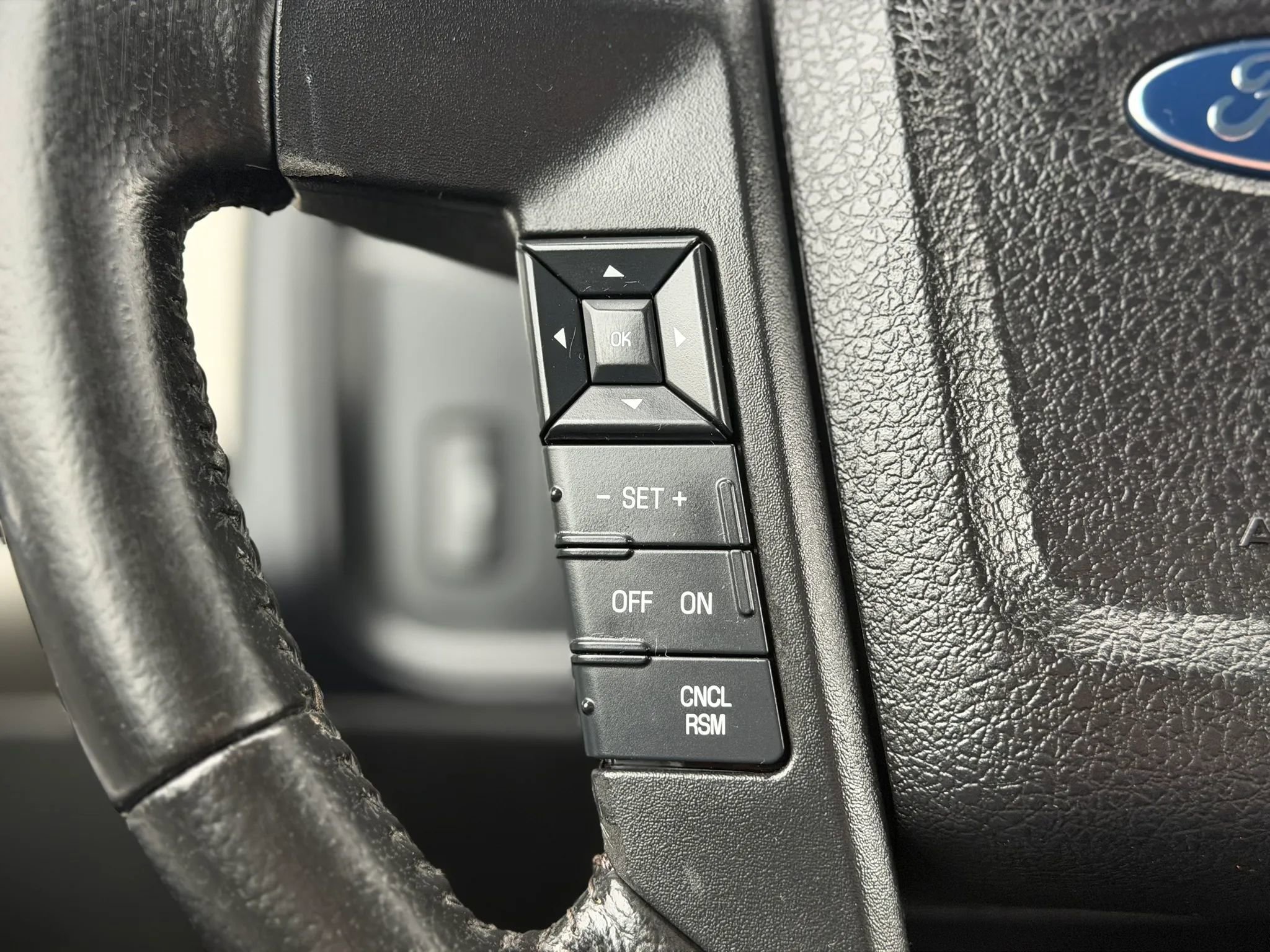 Used 2015 Ford Expedition EL XLT w/ Equipment Group 202A AWD/4WD image 39