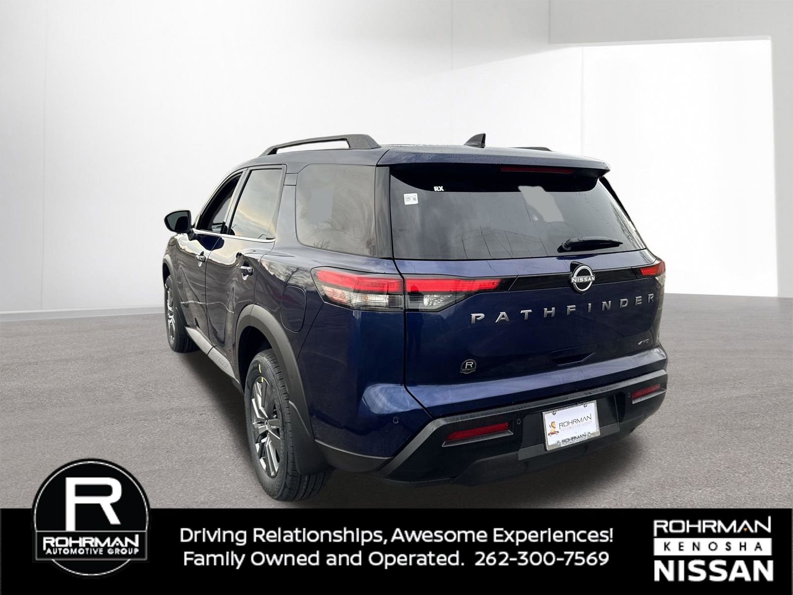 New 2026 Nissan Pathfinder SV image 5