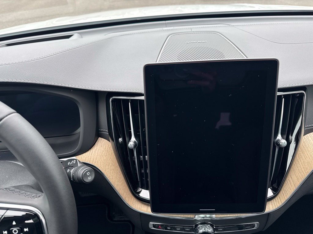 New 2026 Volvo XC60 T8 Ultra w/ Protection Package Premier AWD/4WD image 25