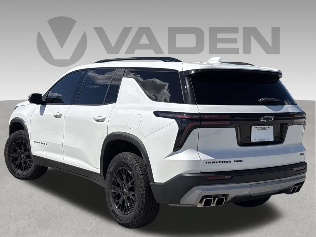 Used 2025 Chevrolet Traverse Z71 w/ Driver Confidence Package AWD/4WD image 8