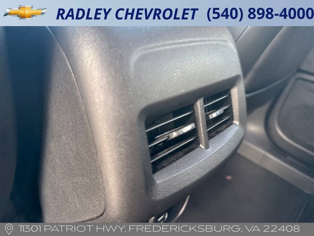 Certified 2024 GMC Terrain SLT image 22