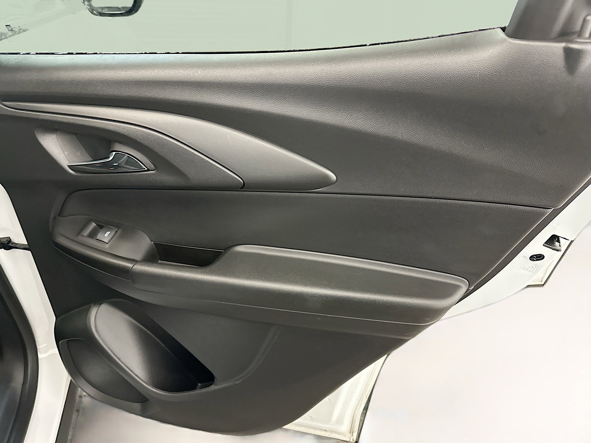 Used 2025 Chevrolet TrailBlazer LT image 30