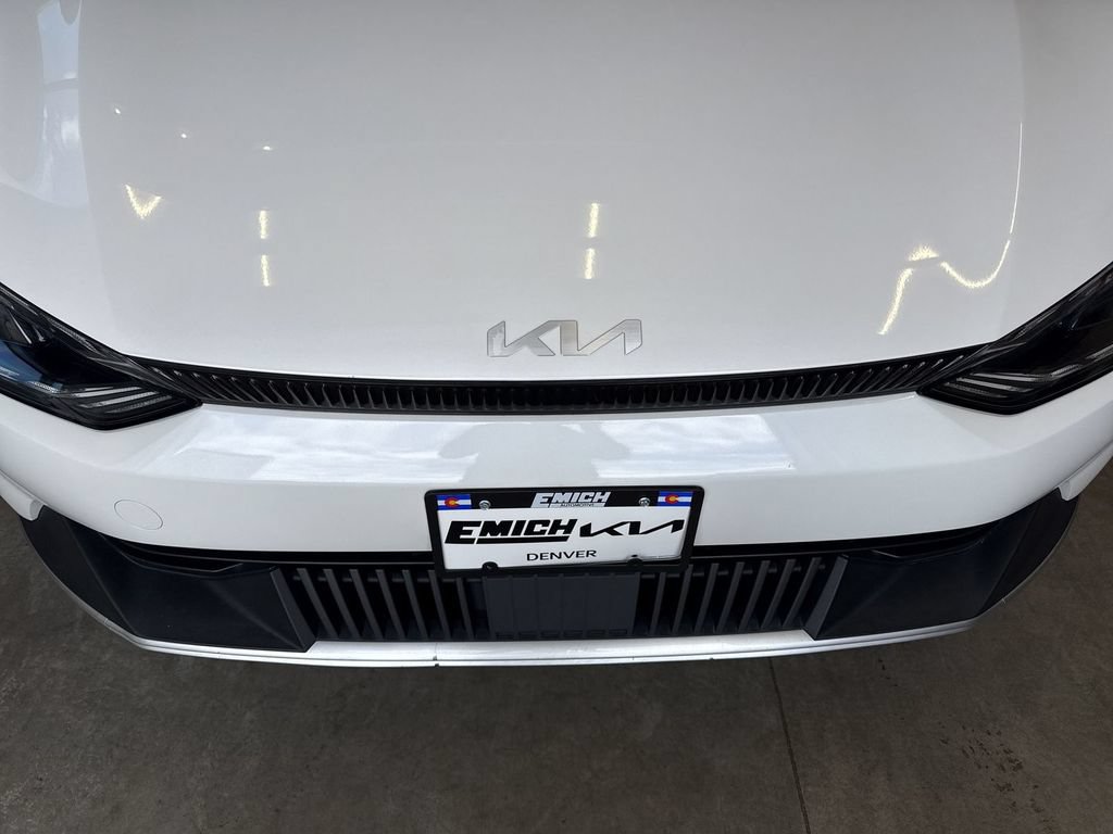 Certified 2024 Kia EV6 Light AWD/4WD image 19