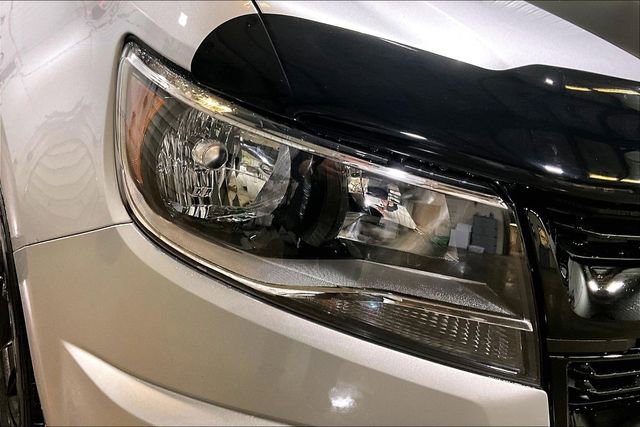 Used 2019 Chevrolet Colorado LT w/ Redline Special Edition image 4