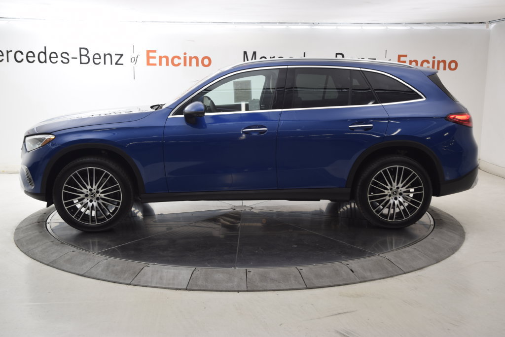 Certified 2026 Mercedes-Benz GLC 300 image 3