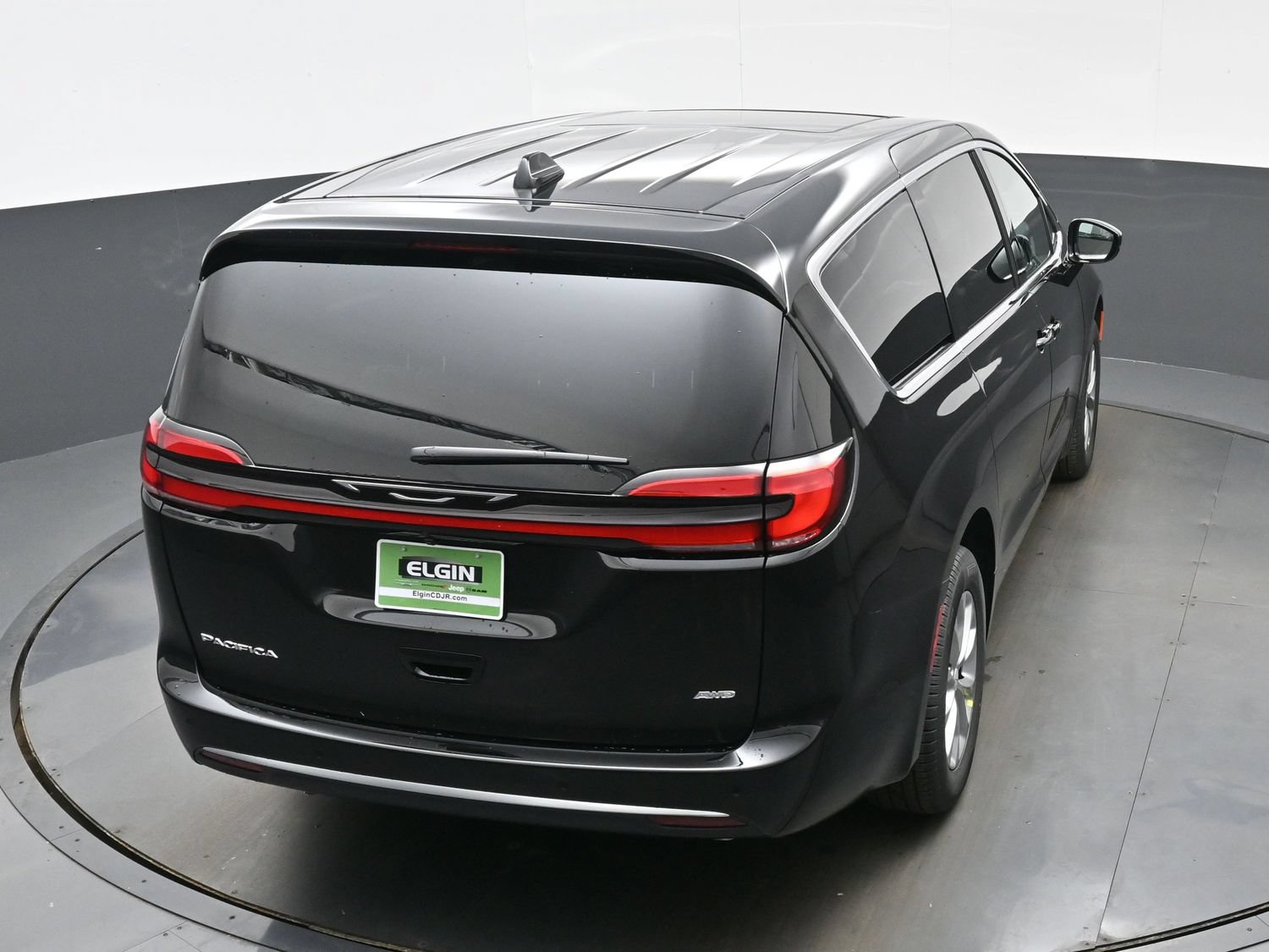 New 2027 Chrysler Pacifica Select AWD/4WD image 25
