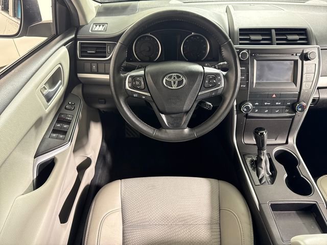 Used 2016 Toyota Camry SE w/ Four Season Floor Mat Package image 23