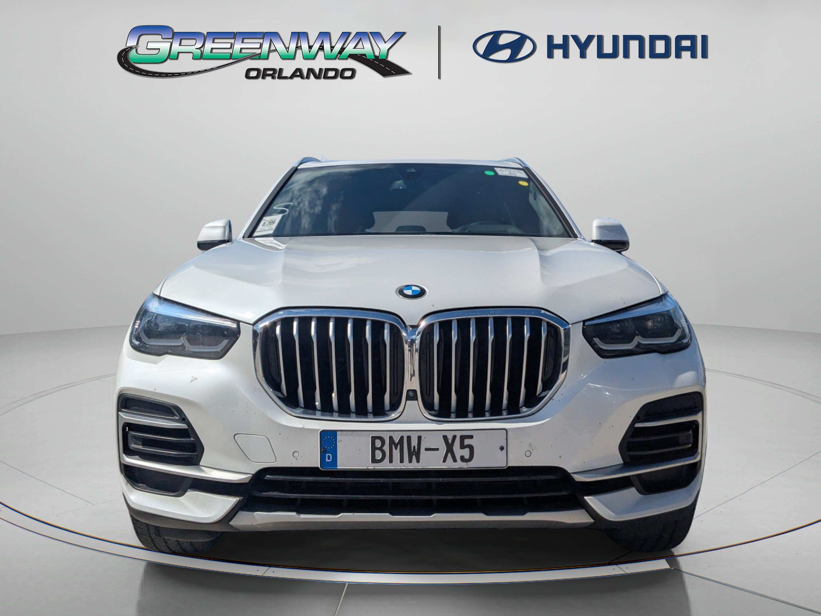 Used 2023 BMW X5 xDrive40i w/ Premium Package AWD/4WD image 2