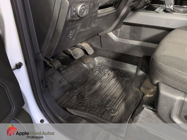 Used 2017 Ford F150 XLT w/ Equipment Group 302A Luxury AWD/4WD image 11
