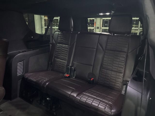 Used 2022 Cadillac Escalade ESV Premium Luxury Platinum image 33