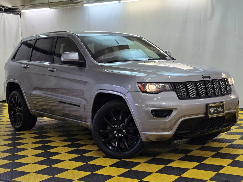 Used 2018 Jeep Grand Cherokee Altitude
