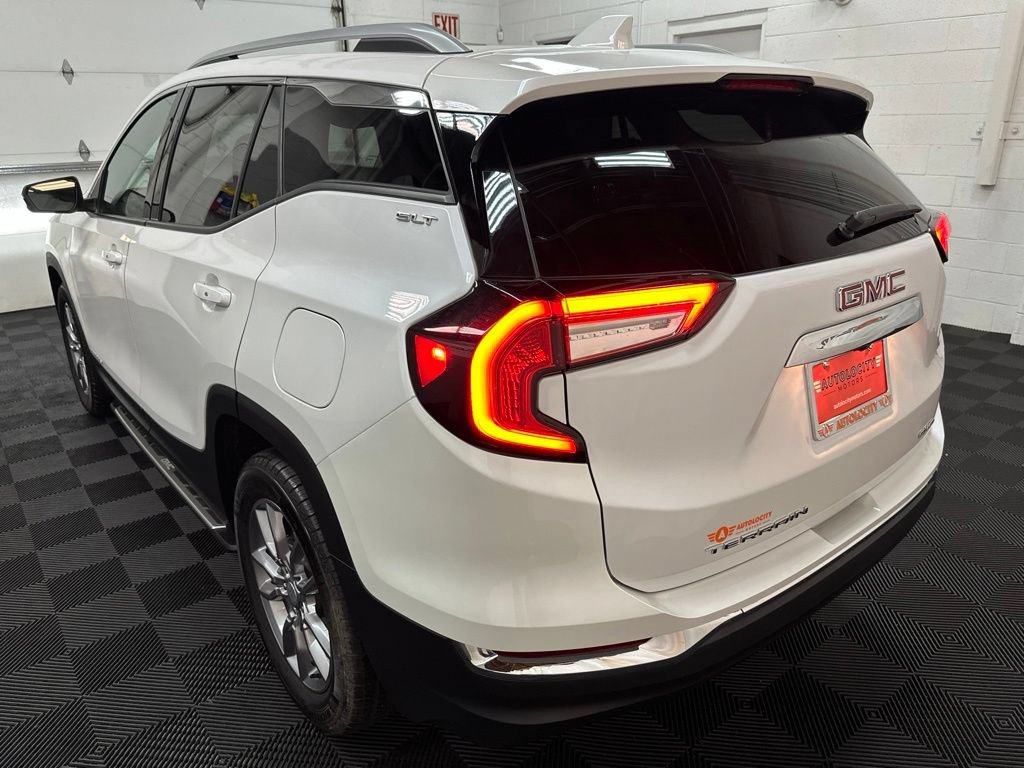 Used 2022 GMC Terrain SLT AWD/4WD image 8