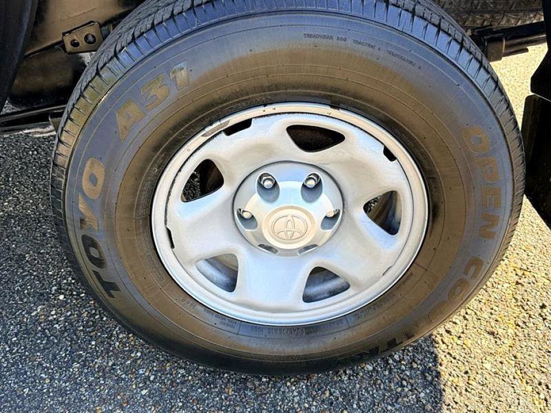 Used 2019 Toyota Tacoma SR image 33