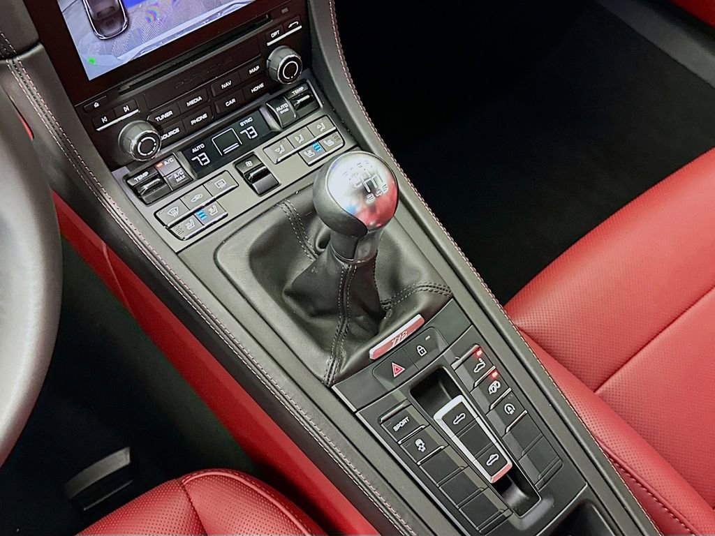 Used 2022 Porsche 718 Boxster image 16