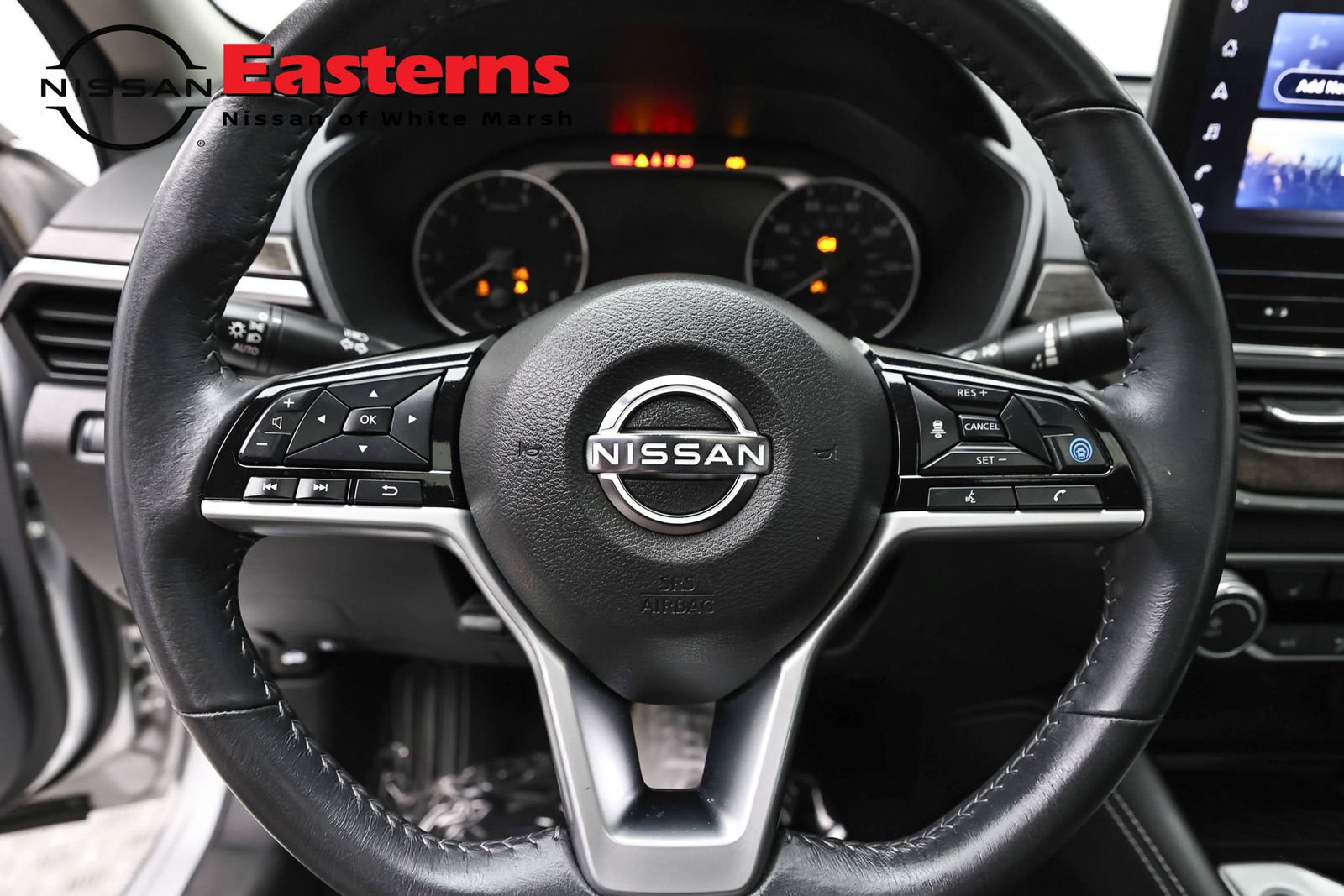 Used 2023 Nissan Altima 2.5 SV w/ SV Premium Package AWD/4WD image 10