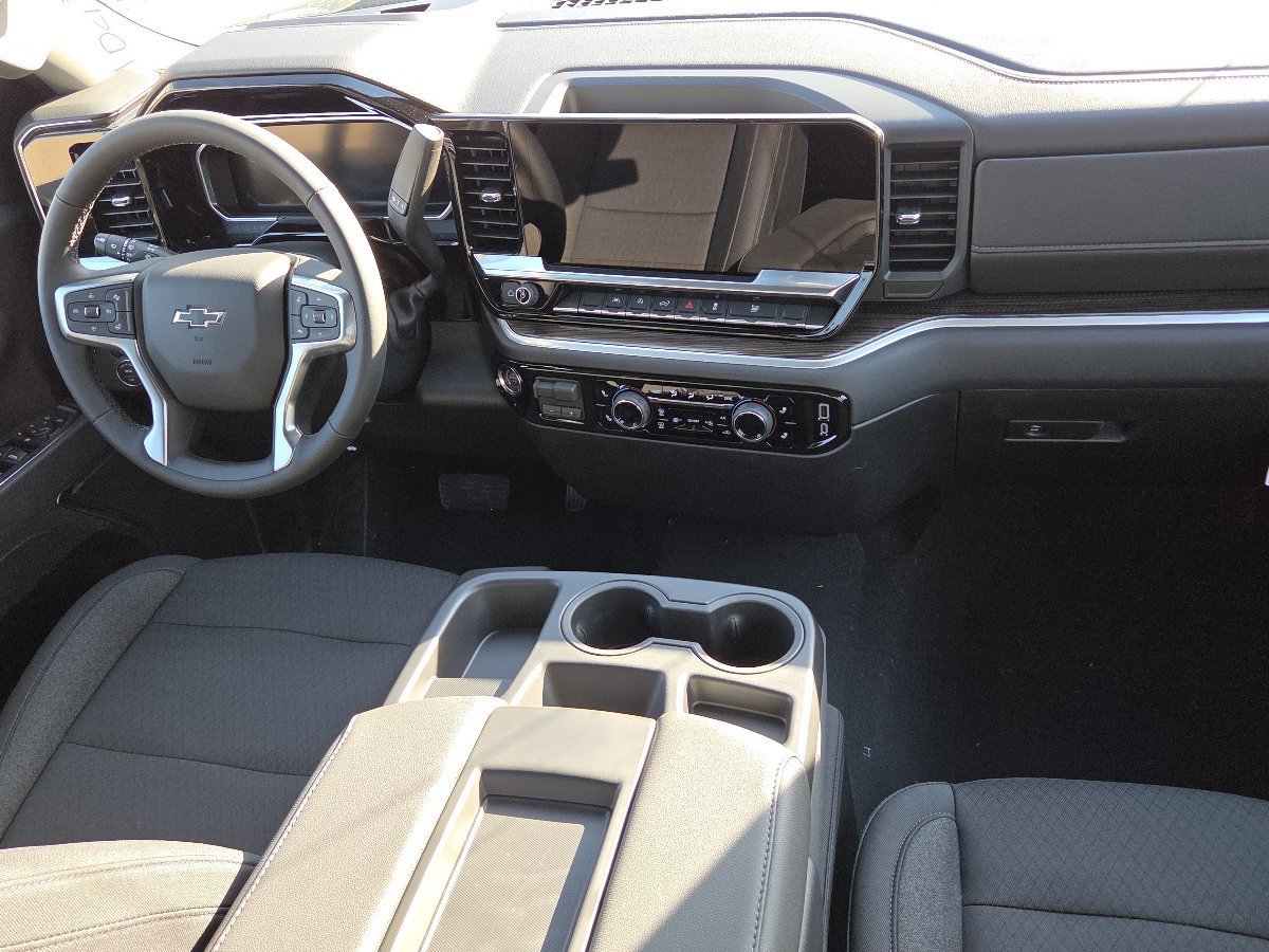New 2026 Chevrolet Silverado 1500 RST AWD/4WD image 32