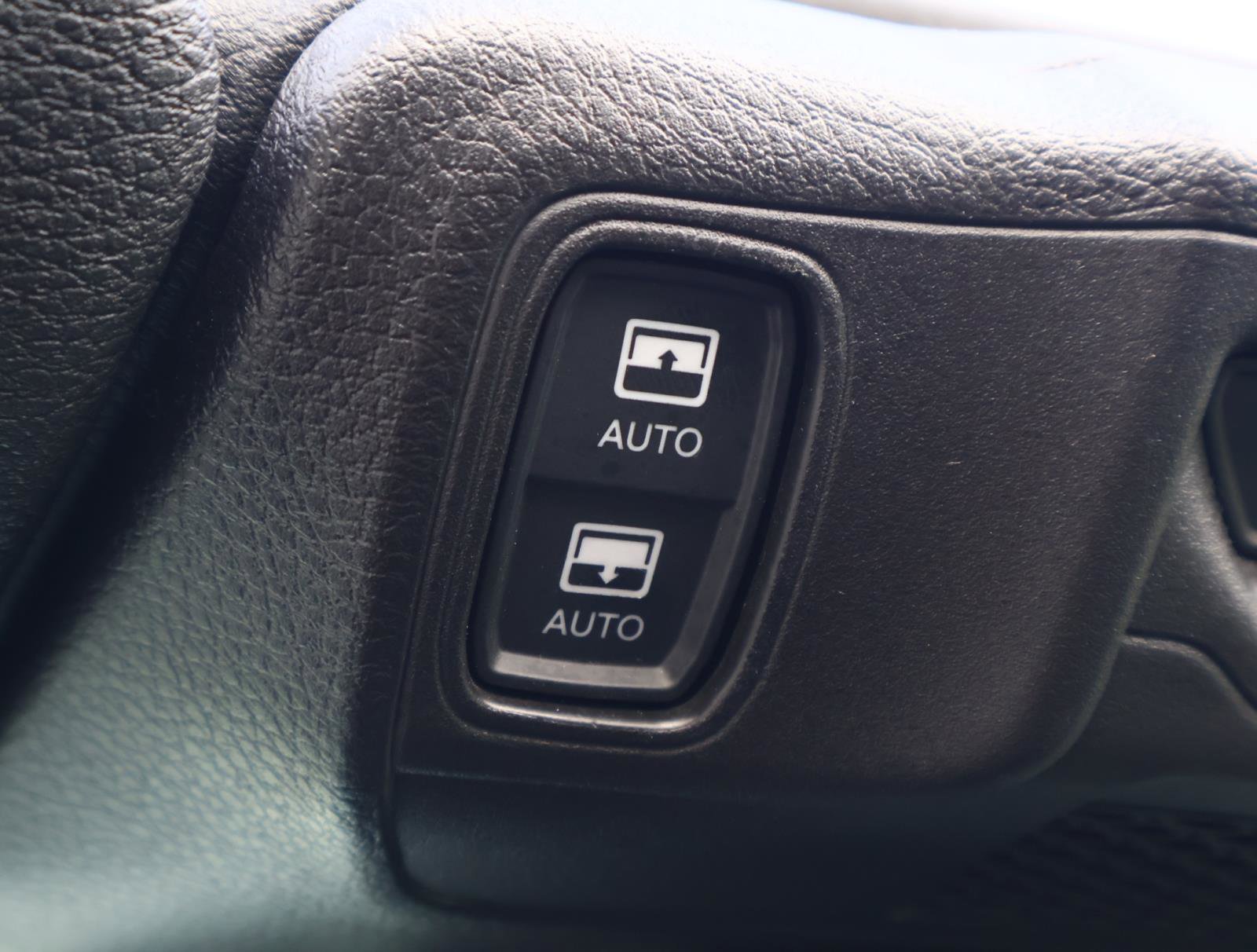 Used 2024 Jeep Wrangler Unlimited Rubicon w/ Technology Group image 24