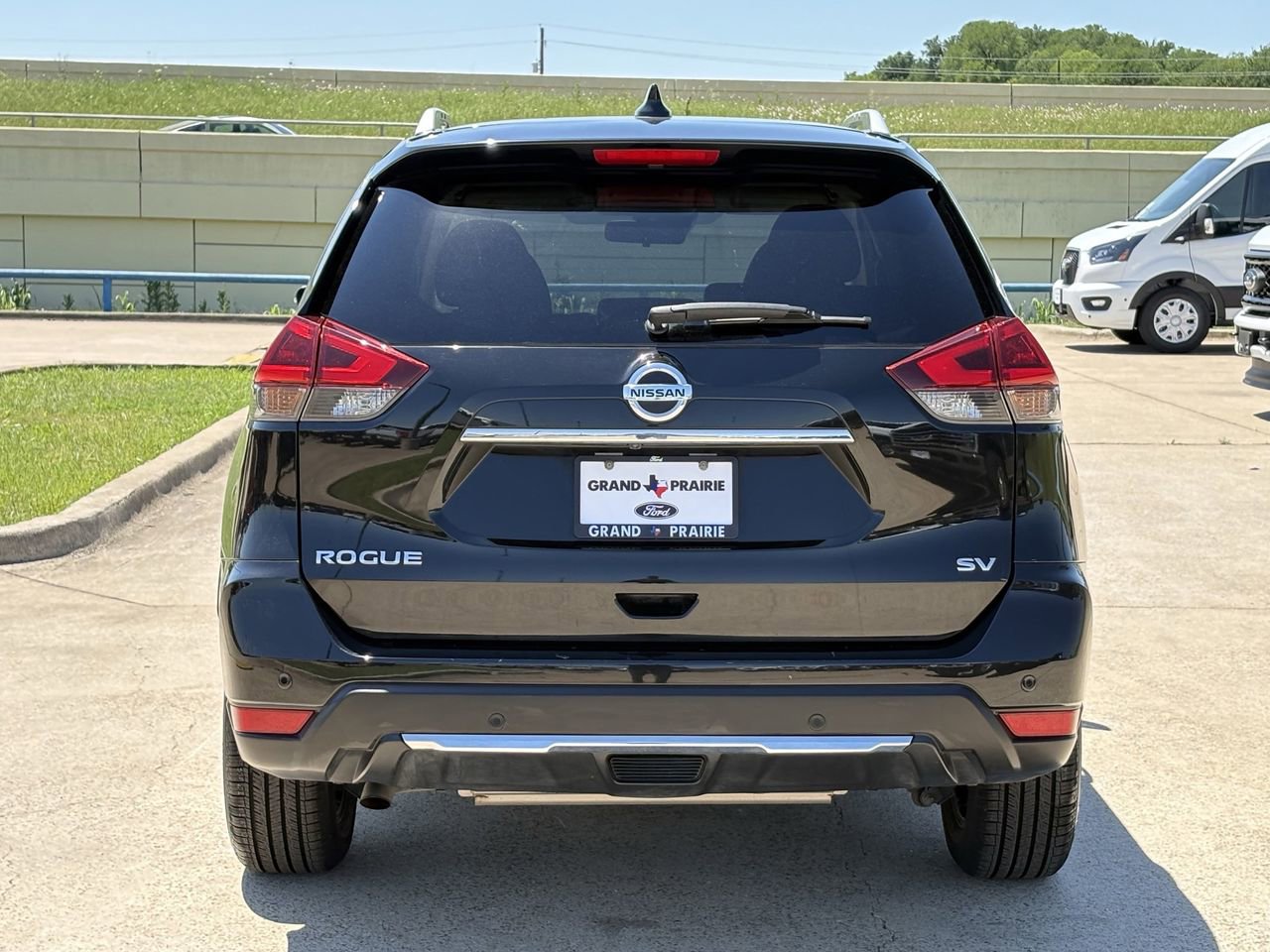 Used 2020 Nissan Rogue SV w/ Premium Package FWD image 7