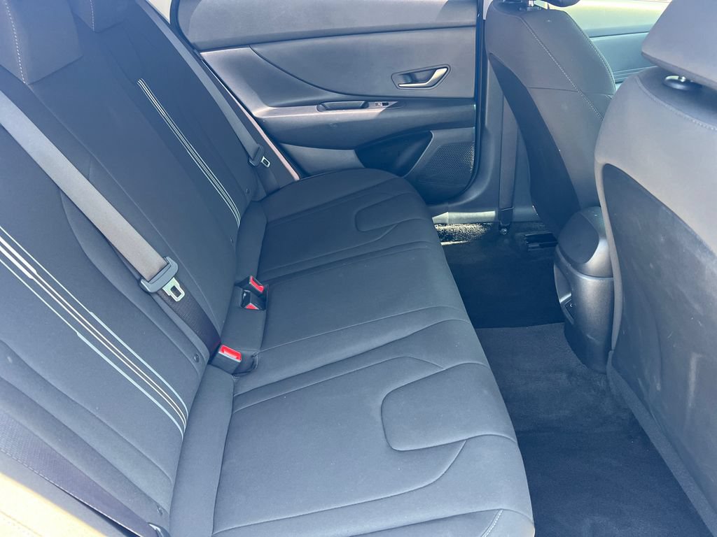 Used 2024 Hyundai Elantra SEL FWD image 10