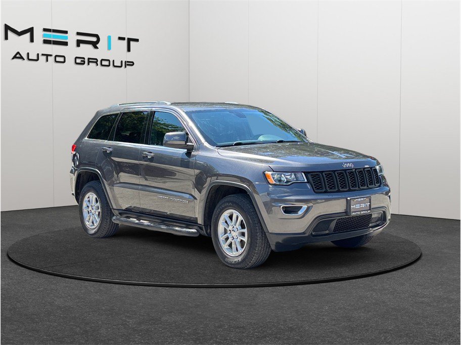 Used 2019 Jeep Grand Cherokee Laredo