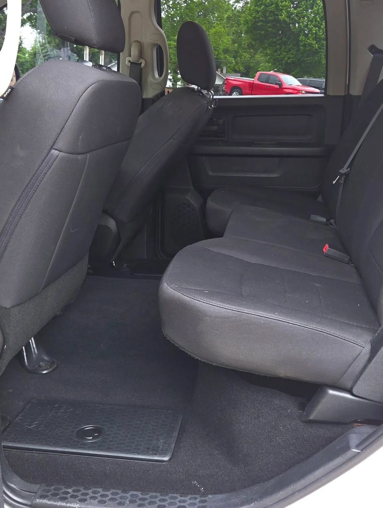 Used 2018 RAM 1500 Express w/ Express Value Package RWD image 17