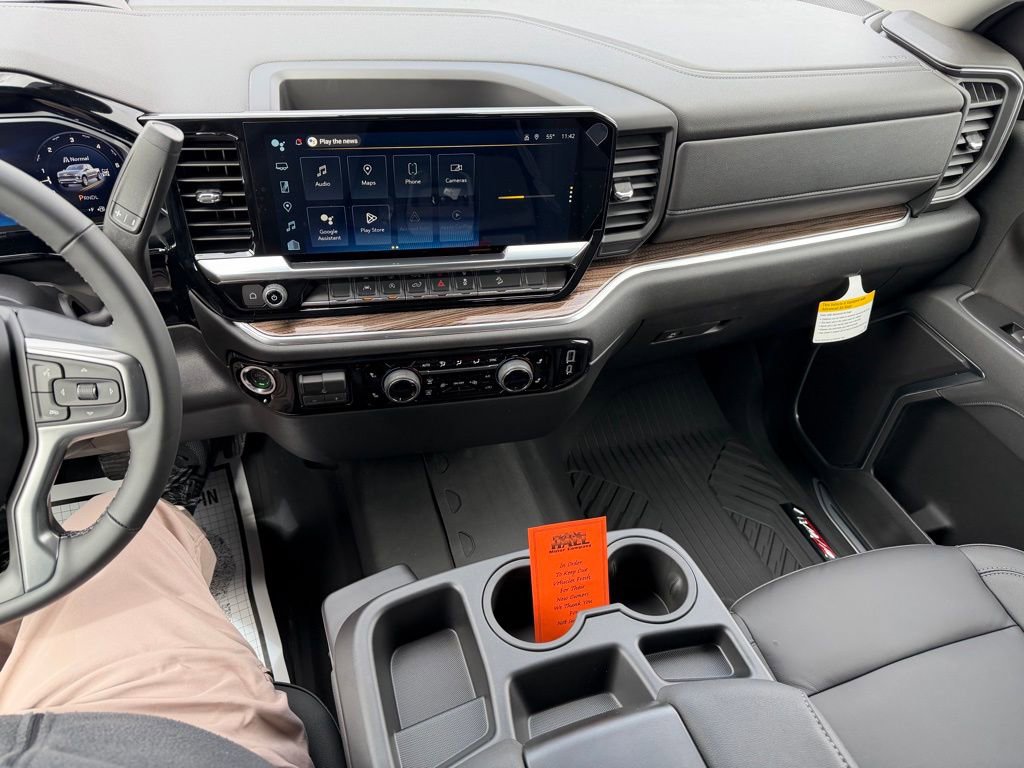 New 2026 Chevrolet Silverado 1500 LT w/ Z71 Off-Road Package image 13