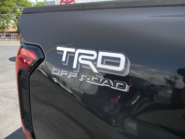 Used 2025 Toyota Tacoma TRD Off-Road AWD/4WD image 11