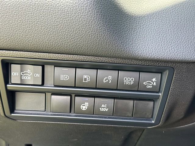 Used 2024 Toyota Tundra Limited image 22