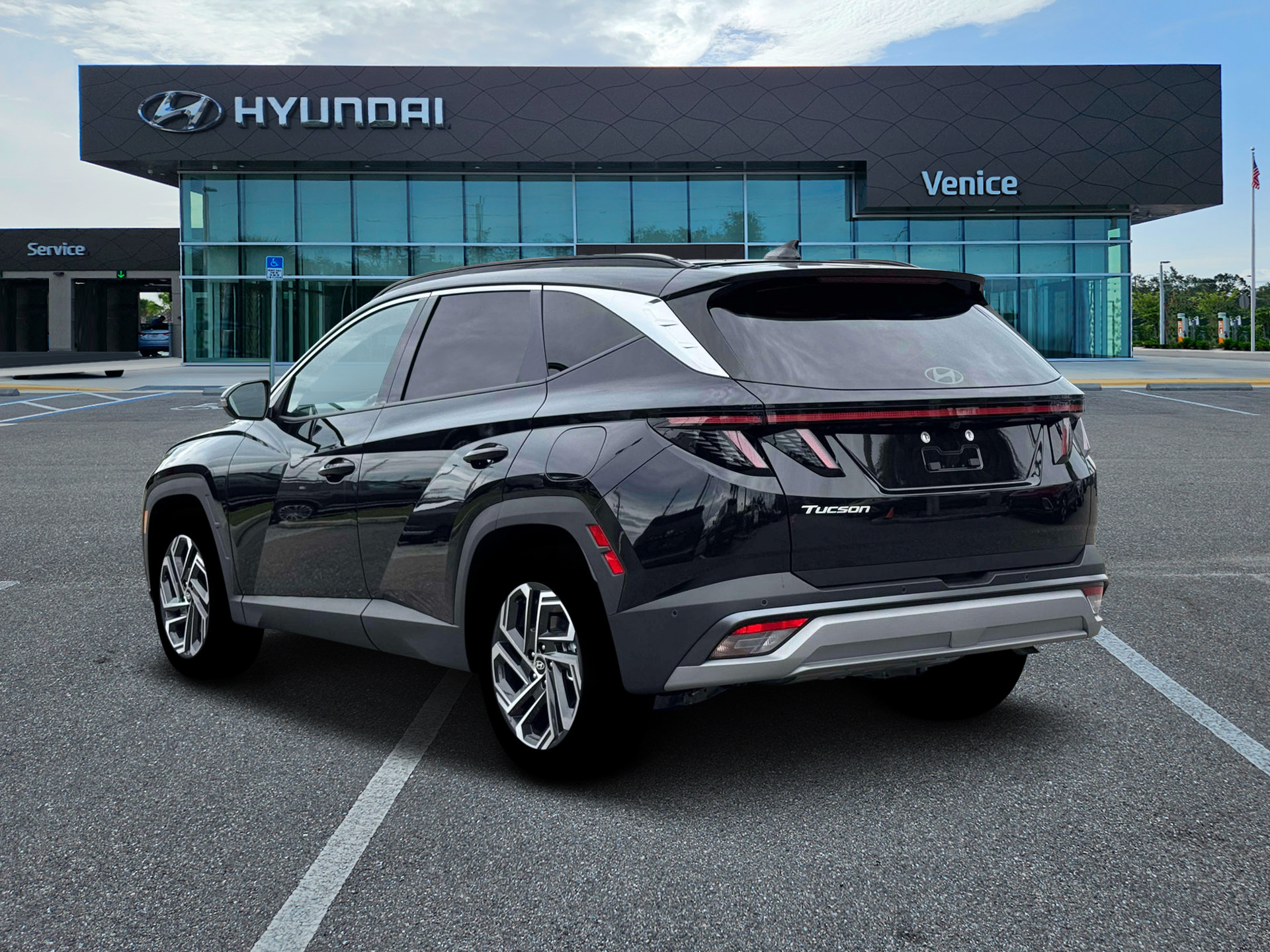 New 2026 Hyundai Tucson Limited FWD image 5