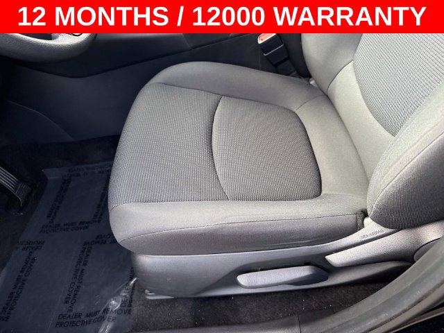 Used 2019 Toyota RAV4 LE FWD image 15