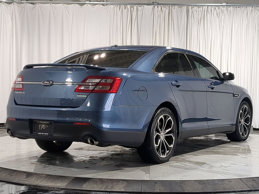 Used 2018 Ford Taurus SHO image 17