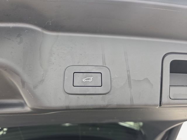 Used 2023 Land Rover Range Rover Evoque R-Dynamic SE image 36