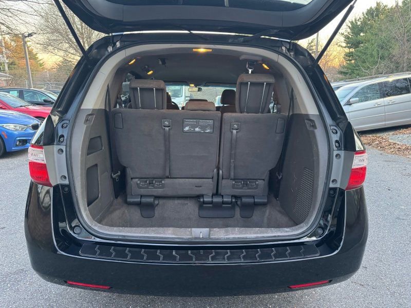 Used 2013 Honda Odyssey EX image 19