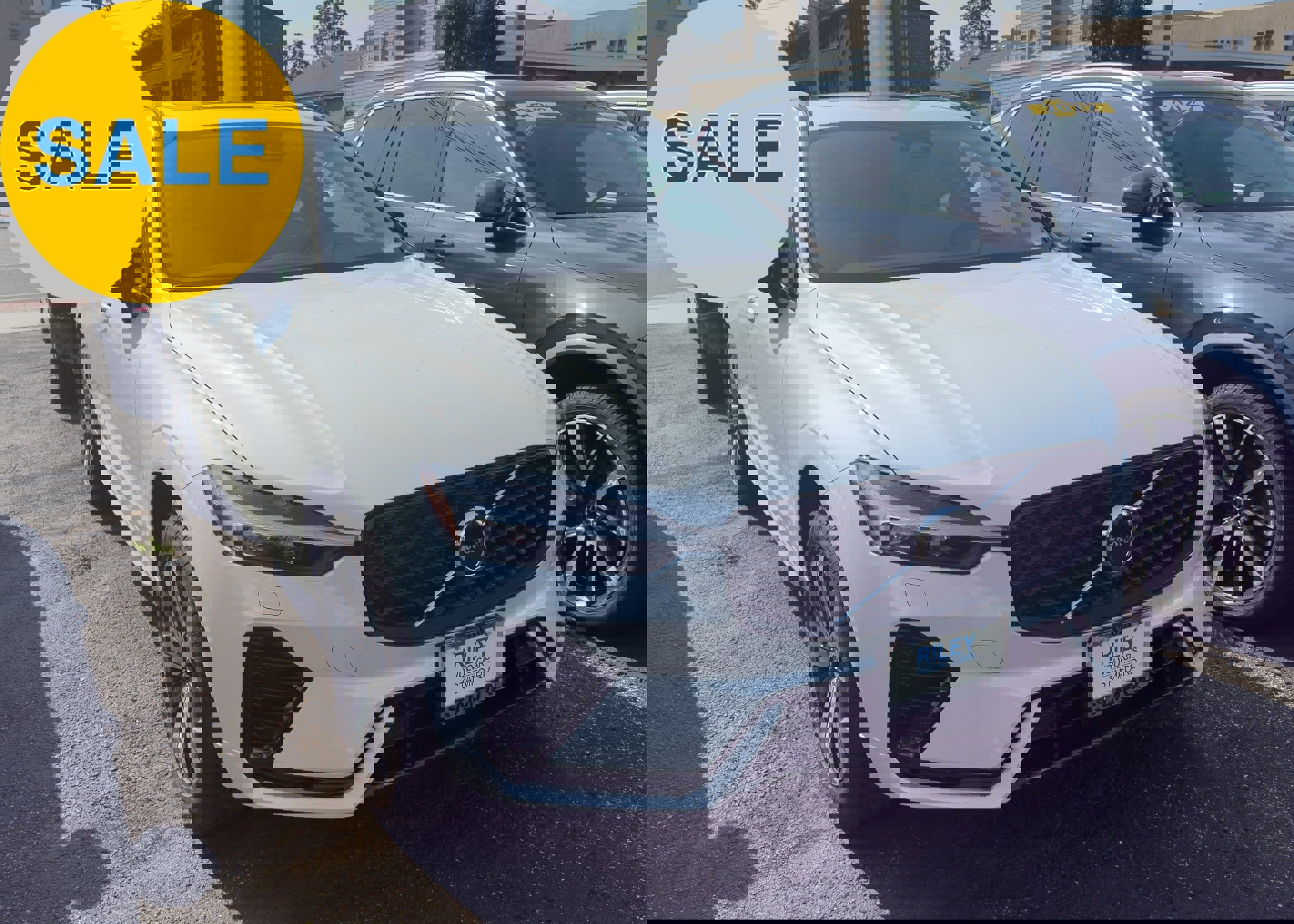 New 2025 Volvo XC60 T8 Core w/ Protection Package Premier