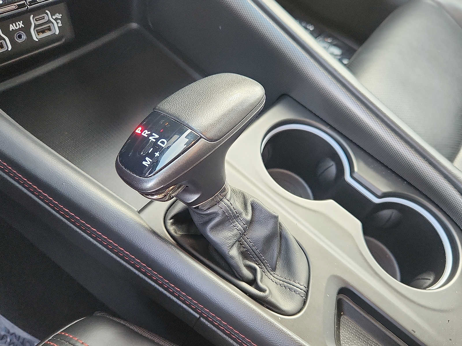 Used 2024 Dodge Durango GT AWD/4WD image 14