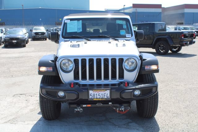 Used 2023 Jeep Gladiator Rubicon w/ Trailer Tow Package AWD/4WD image 2