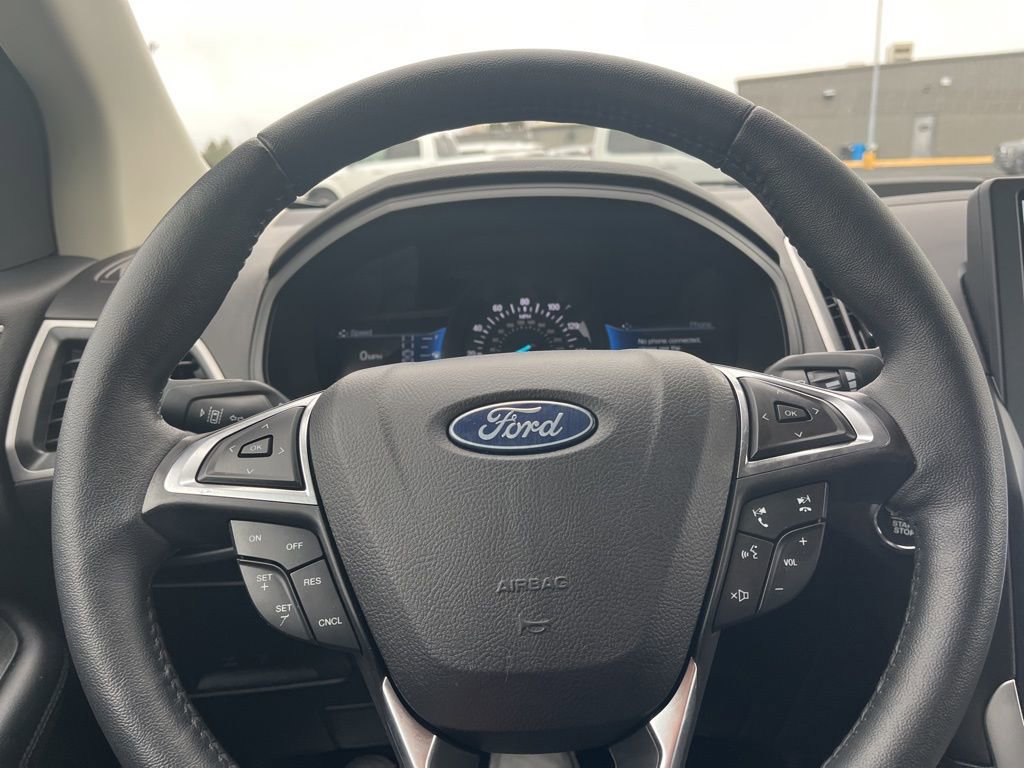 Used 2024 Ford Edge SEL w/ Convenience Package image 15