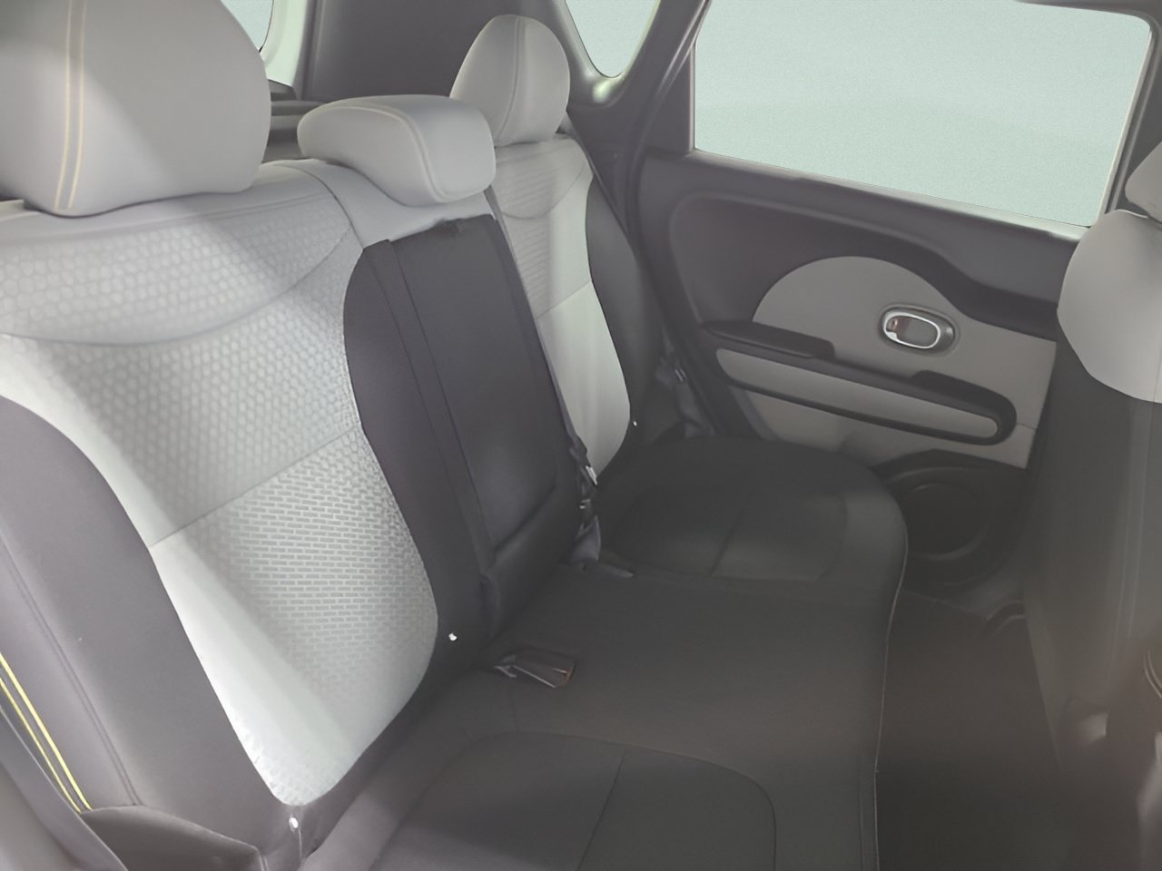 Used 2014 Kia Soul + FWD image 13