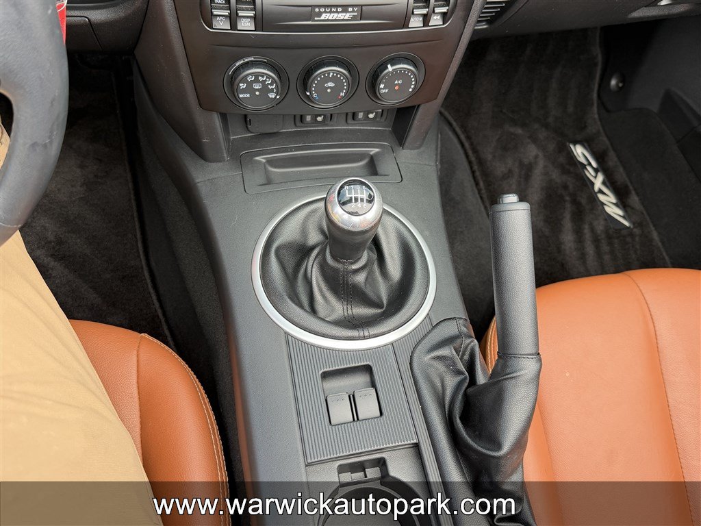 Used 2008 MAZDA MX-5 Miata Grand Touring RWD image 10