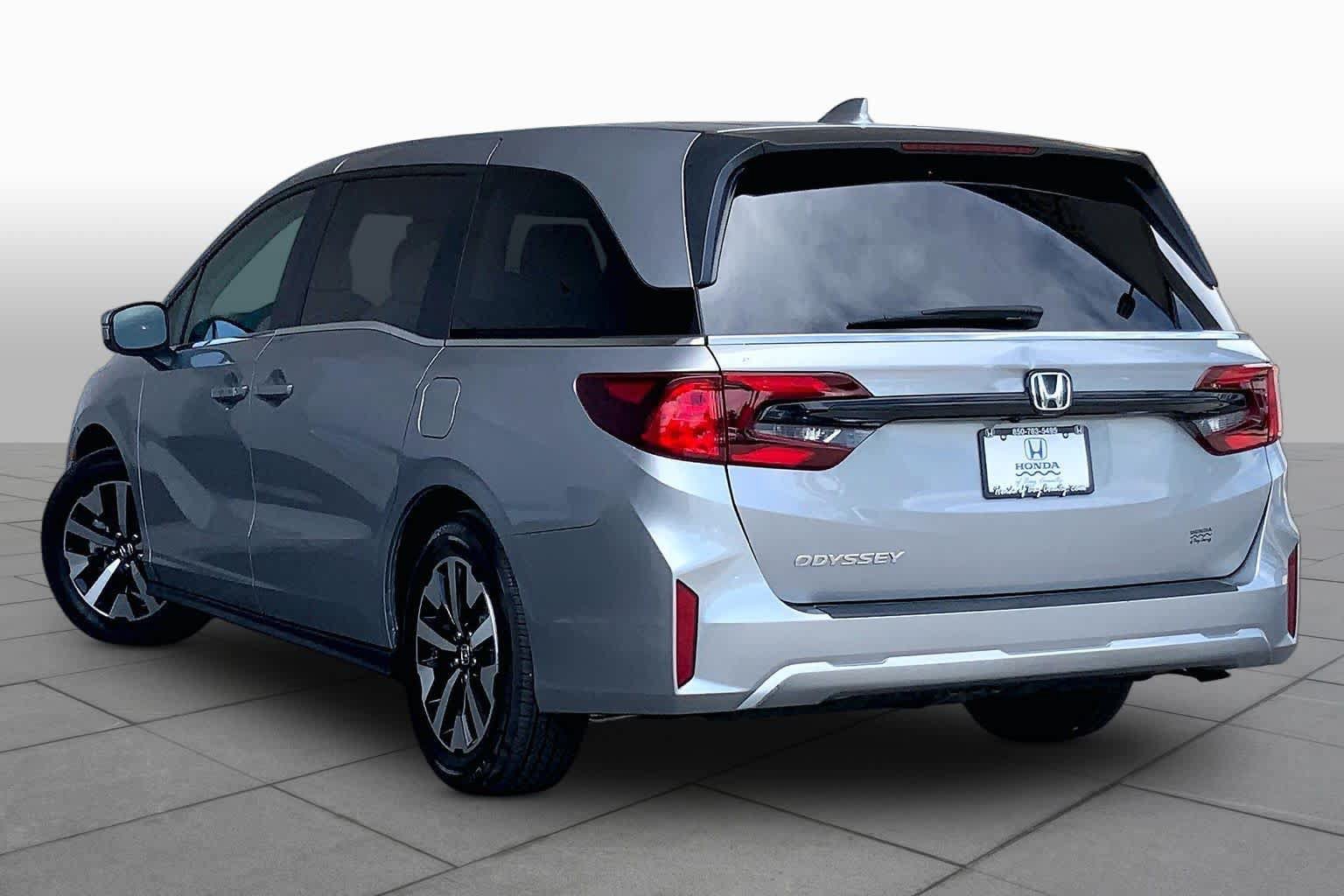 Used 2025 Honda Odyssey EX-L image 12