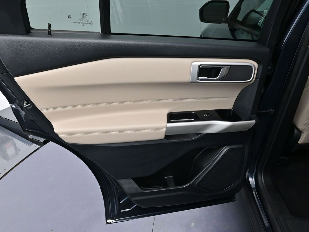 Certified 2022 Ford Explorer XLT w/ Class IV Trailer Tow Package image 23