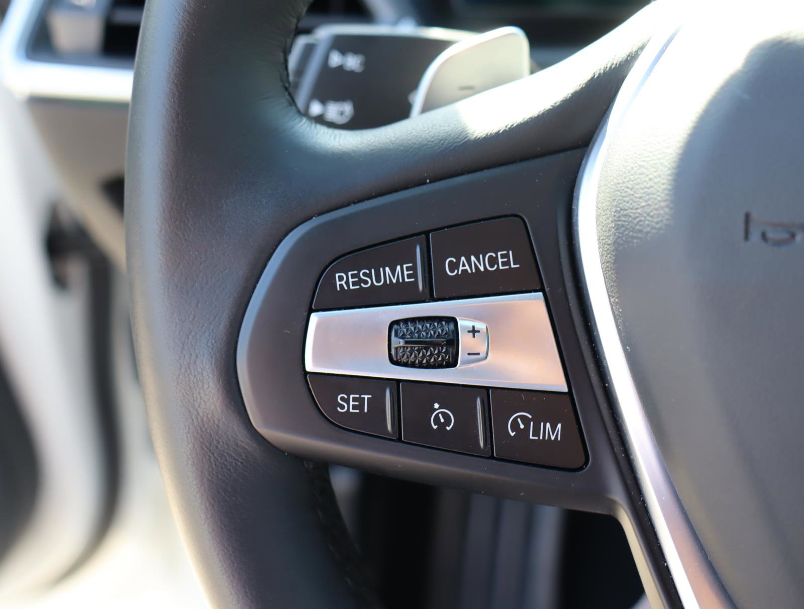 Used 2024 BMW 330i Sedan image 16