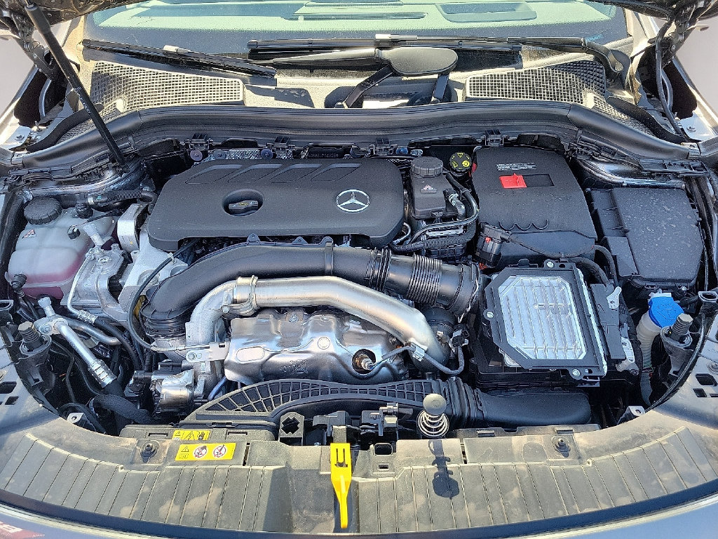Used 2025 Mercedes-Benz GLA 250 image 10