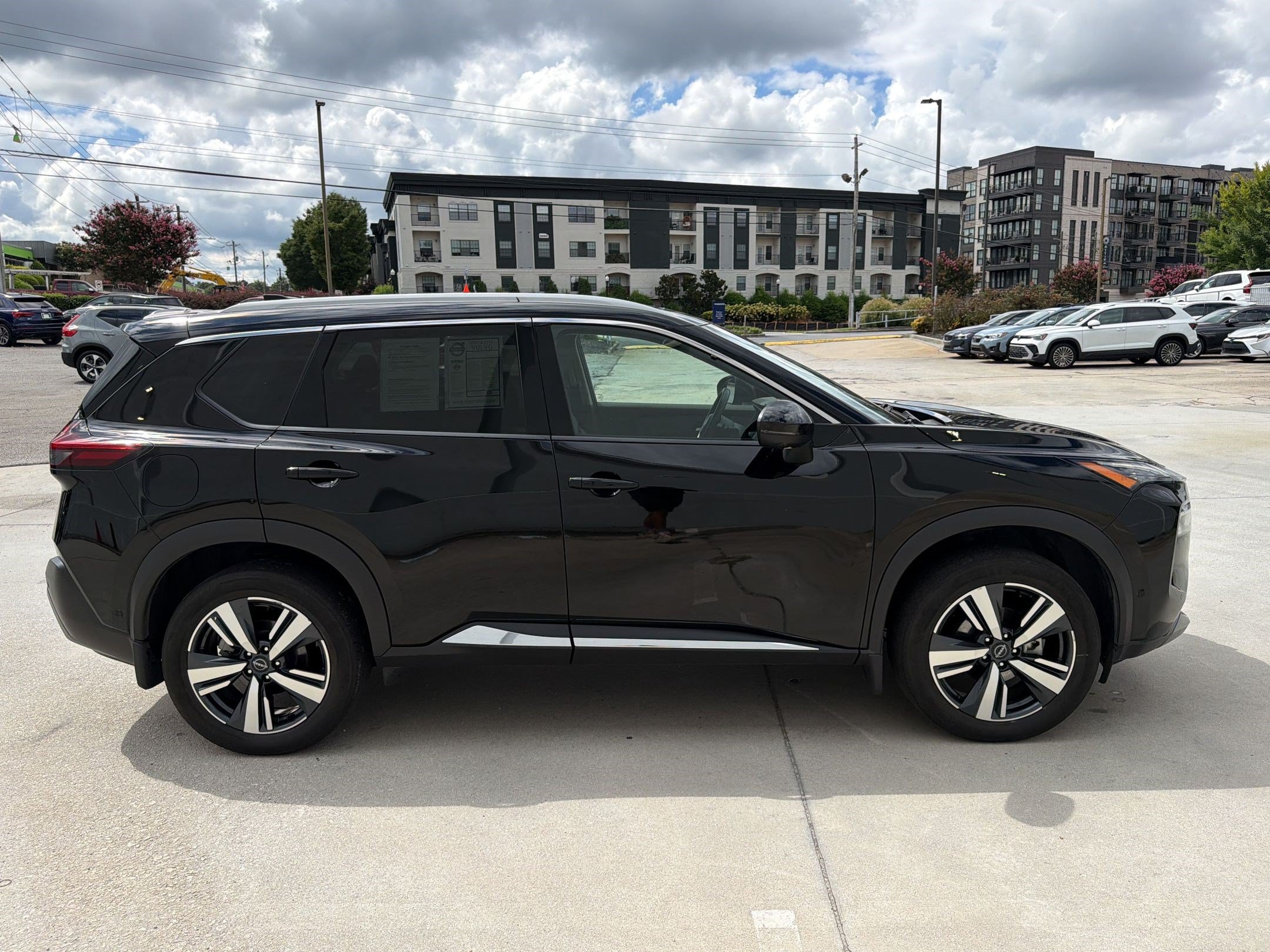 Used 2023 Nissan Rogue SL w/ SL Premium Package AWD/4WD image 8