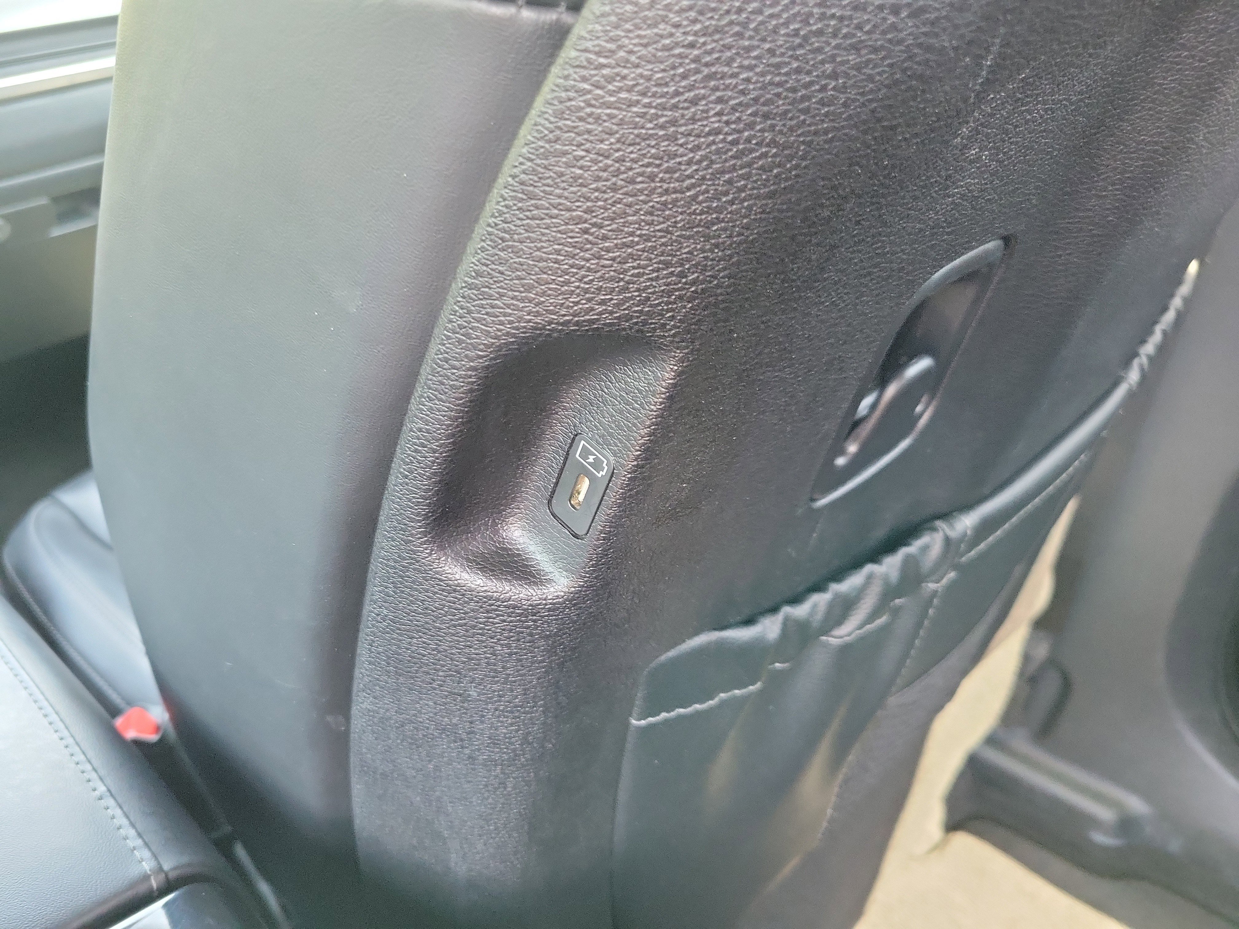 Used 2025 Kia Telluride S image 12