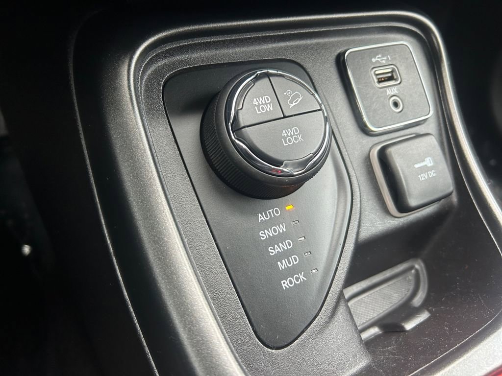 Used 2020 Jeep Compass Trailhawk image 37