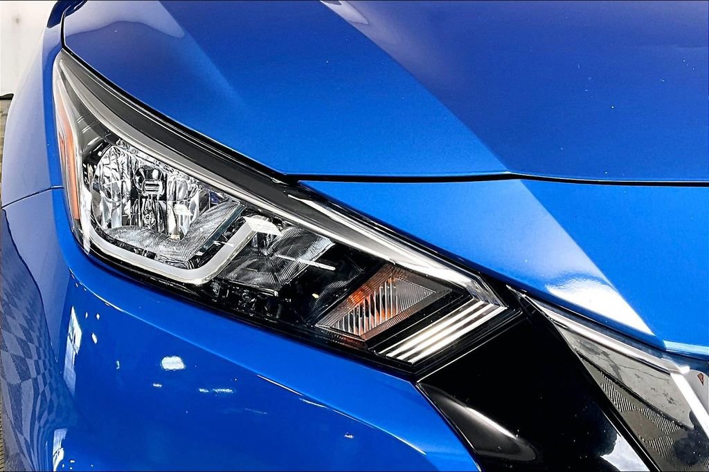 Used 2021 Nissan Versa S image 27